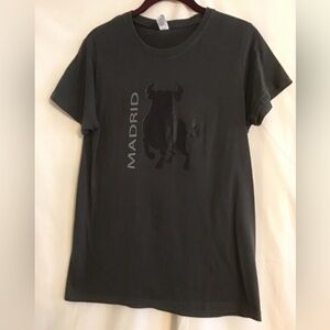 Graphic Unisex Dark Green Madrid-Bull Graphic Crew-neck Short-Sleeve T-Shirt S